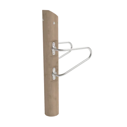 Attrezzo fitness KneeRaise Montanalegno per esercizi gambe, realizzato in legno di robinia e acciaio inox, ideale per aree fitness all'aperto