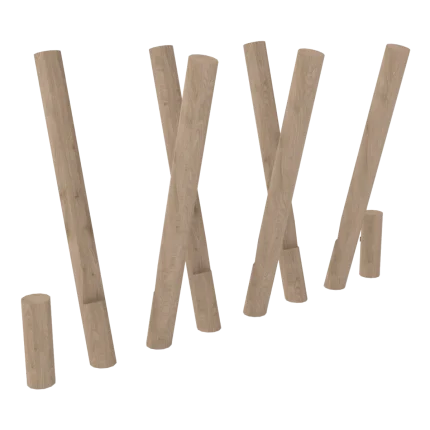 Gioco di equilibrio Montanalegno, modello con tronchi, realizzato in legno di robinia, ideale per parchi gioco